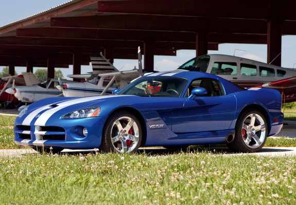 Dodge Viper SRT10 Coupe 2006–07 wallpapers