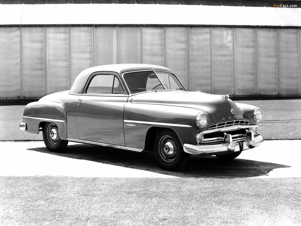 Dodge Wayfarer Coupe 1951 wallpapers (1280 x 960)