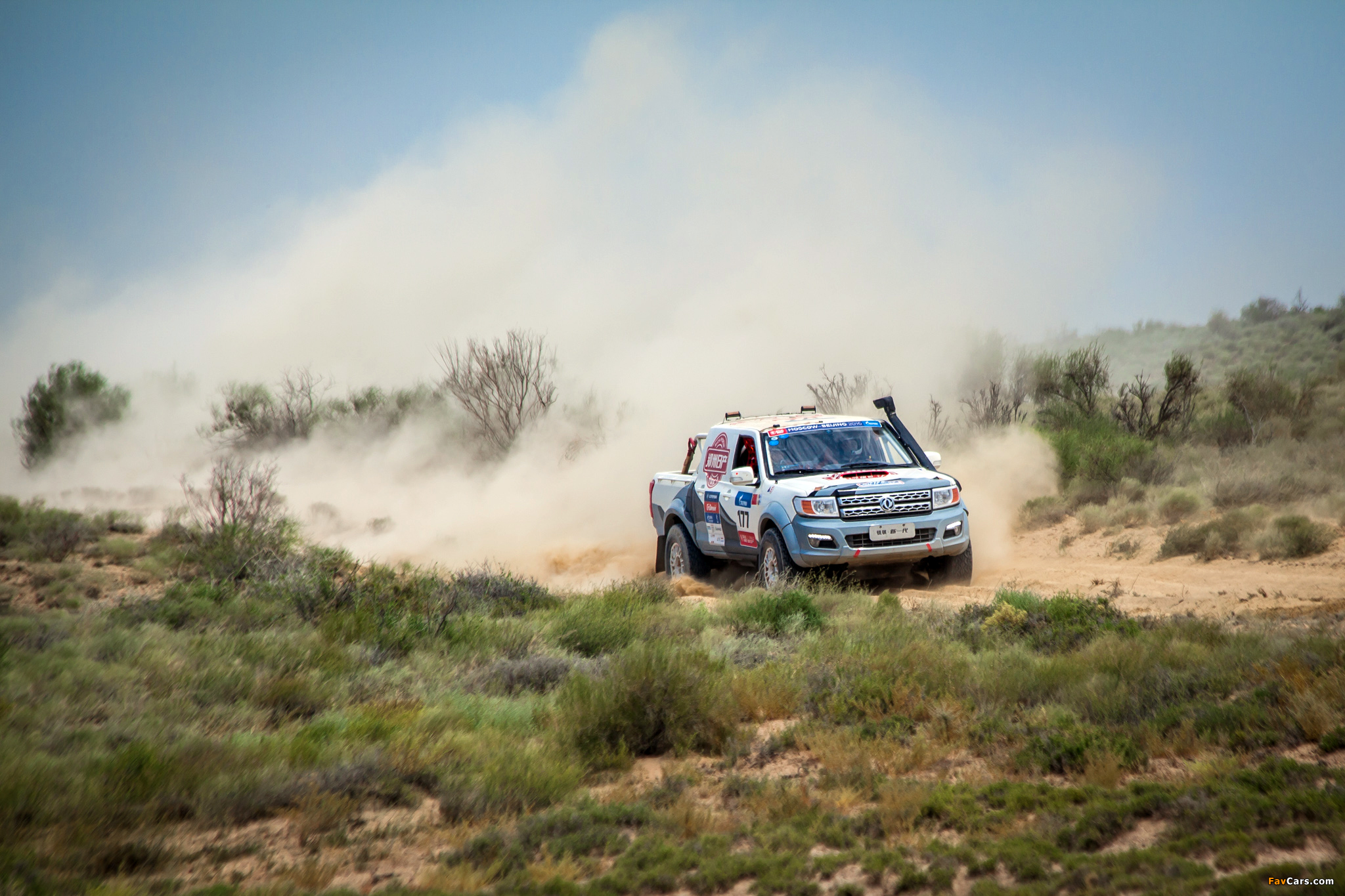 Dongfeng Rich Silk Way Rally 2016 photos (2048 x 1365)