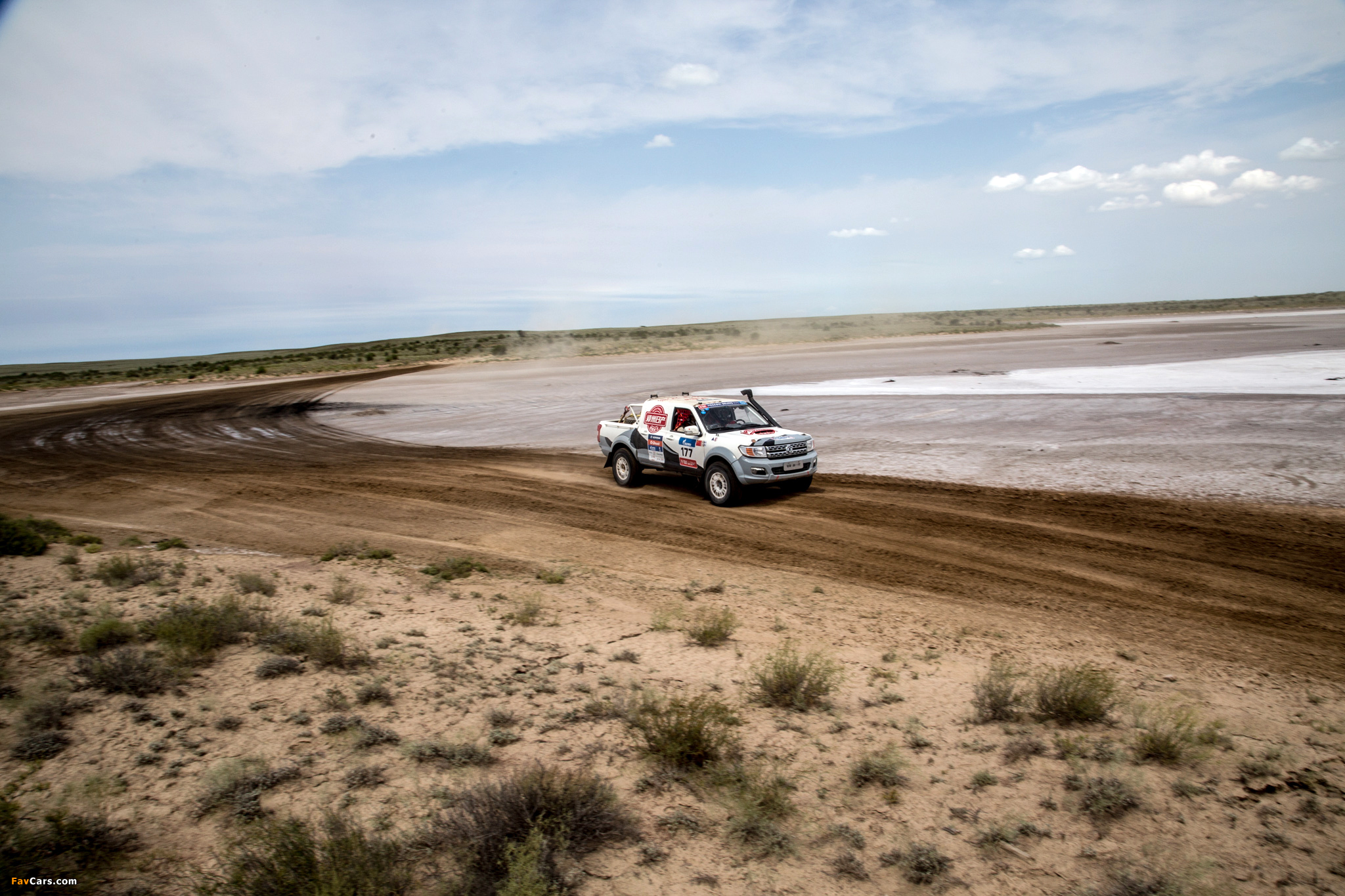 Dongfeng Rich Silk Way Rally 2016 pictures (2048 x 1365)