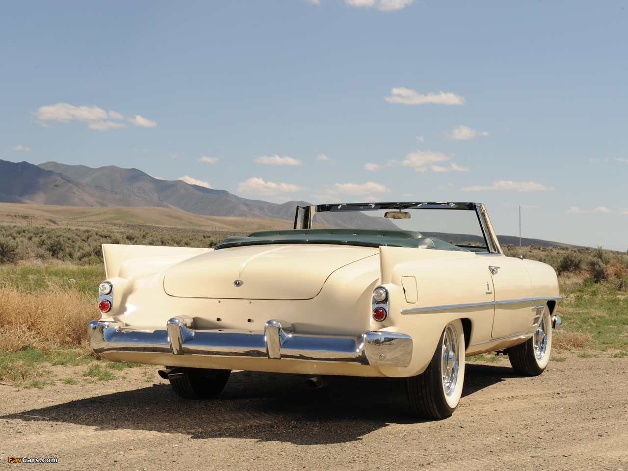Dual-Ghia Convertible 1957 wallpapers (1280 x 960)