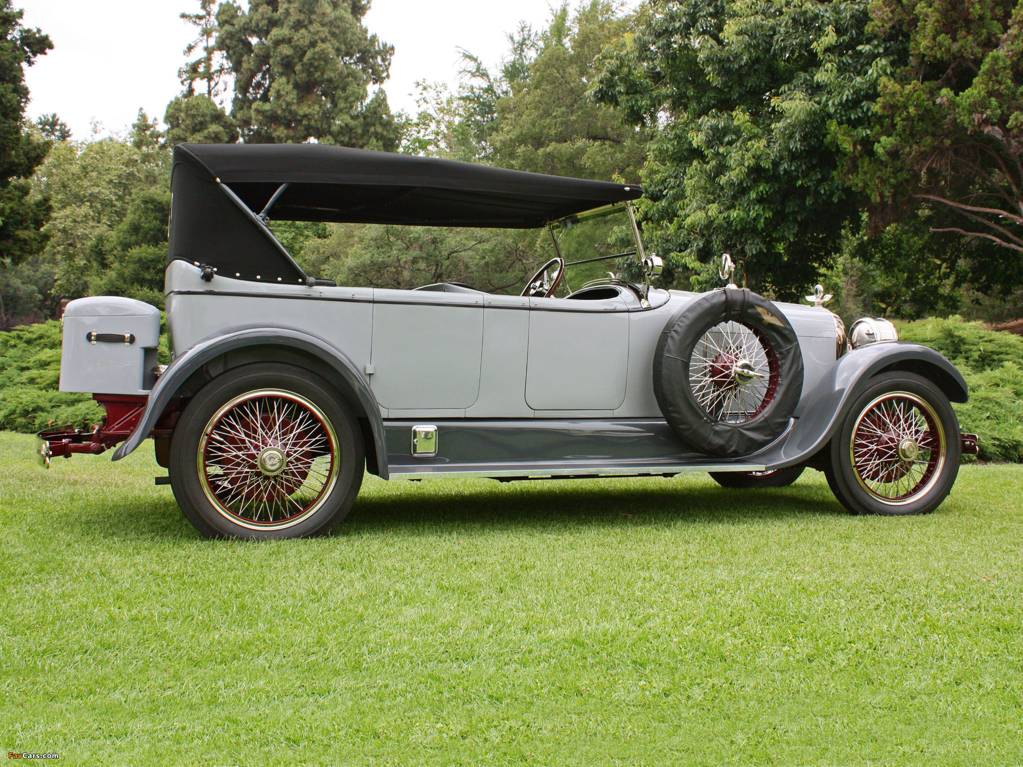 Photos of Duesenberg A Touring 1923 (2048 x 1536)