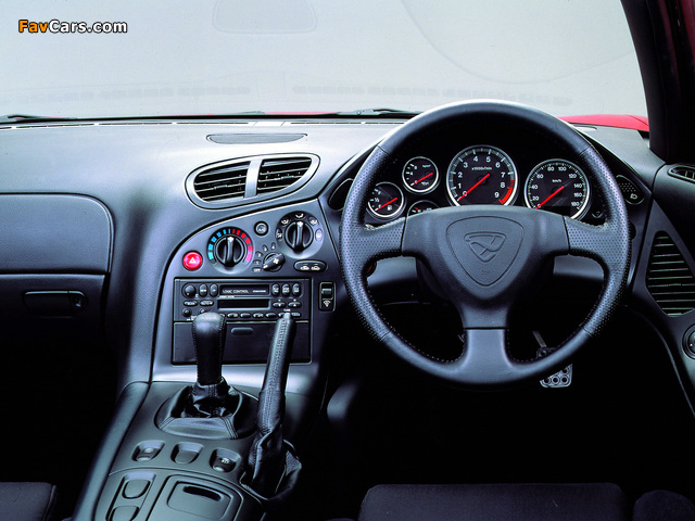 Images of Efini RX-7 Type R (FD3S) 1991–95 (640 x 480)