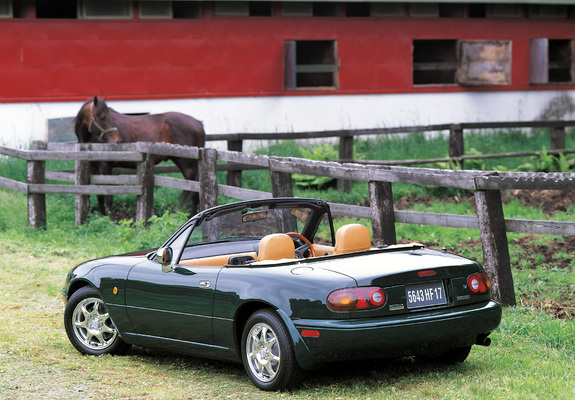 Photos of Eunos Roadster V Special (NA8C) 1993–94