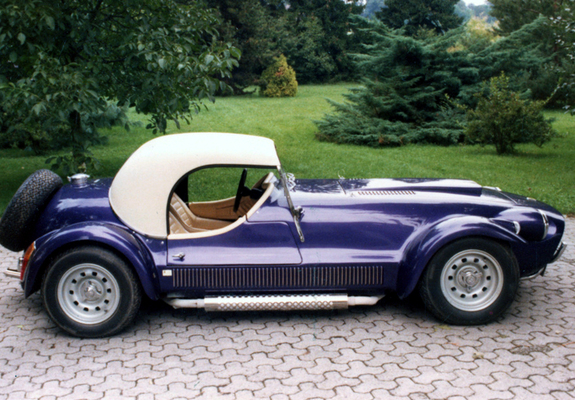 Images of FF Roadster 1974–77
