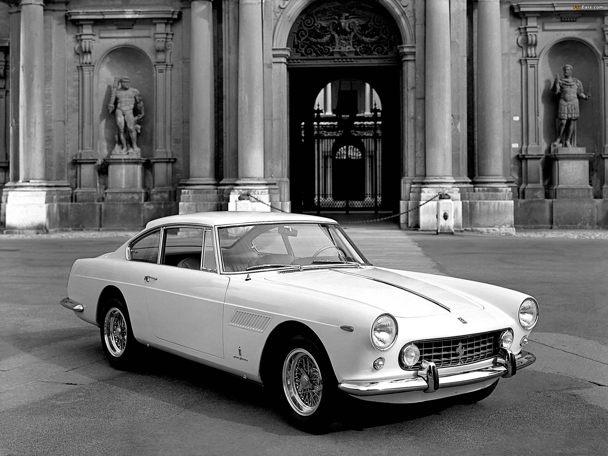 Ferrari 250 GT/E 2+2 1960–62 images (2048 x 1536)