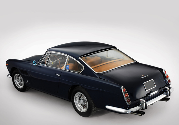 Ferrari 250 GT/E 2+2 1960–62 wallpapers