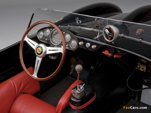 Images of Ferrari 250 Testa Rossa Scaglietti Spyder Pontoon Fender 1957–58 (640 x 480)