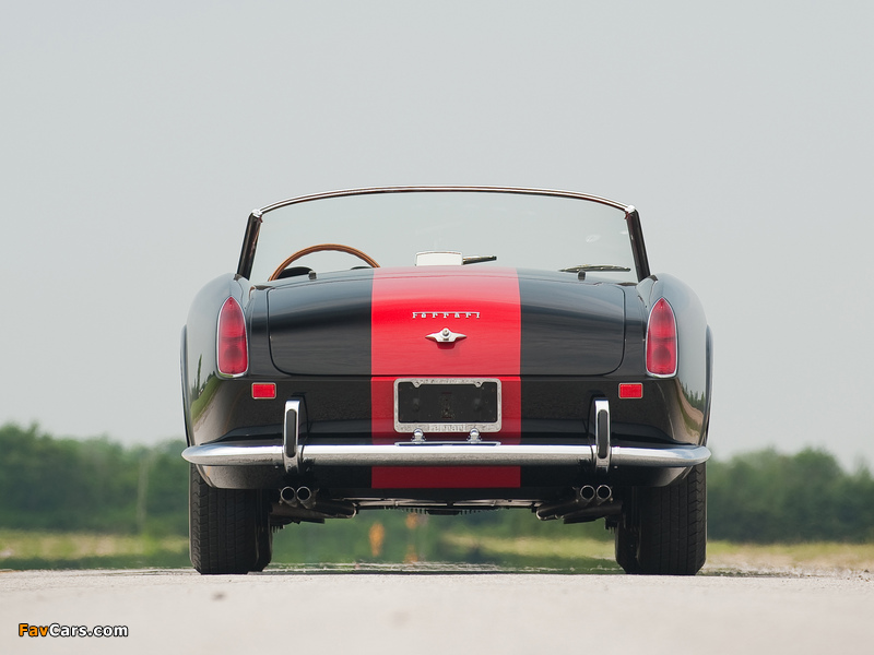 Images of Ferrari 250 GT LWB California Spyder (covered headlights) 1957–60 (800 x 600)