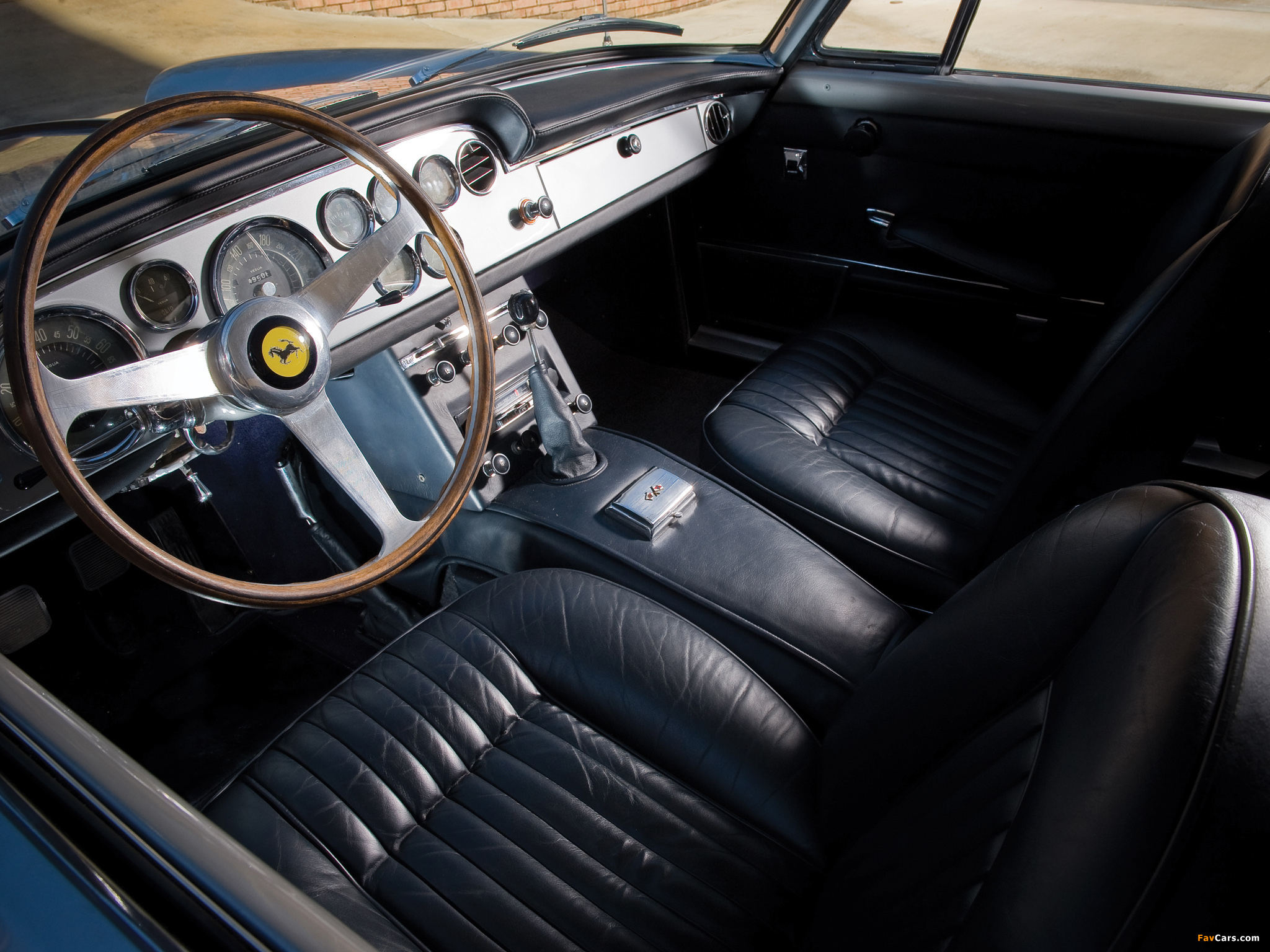 Images of Ferrari 250 GT/E 2+2 (Series III) 1963 (2048 x 1536)