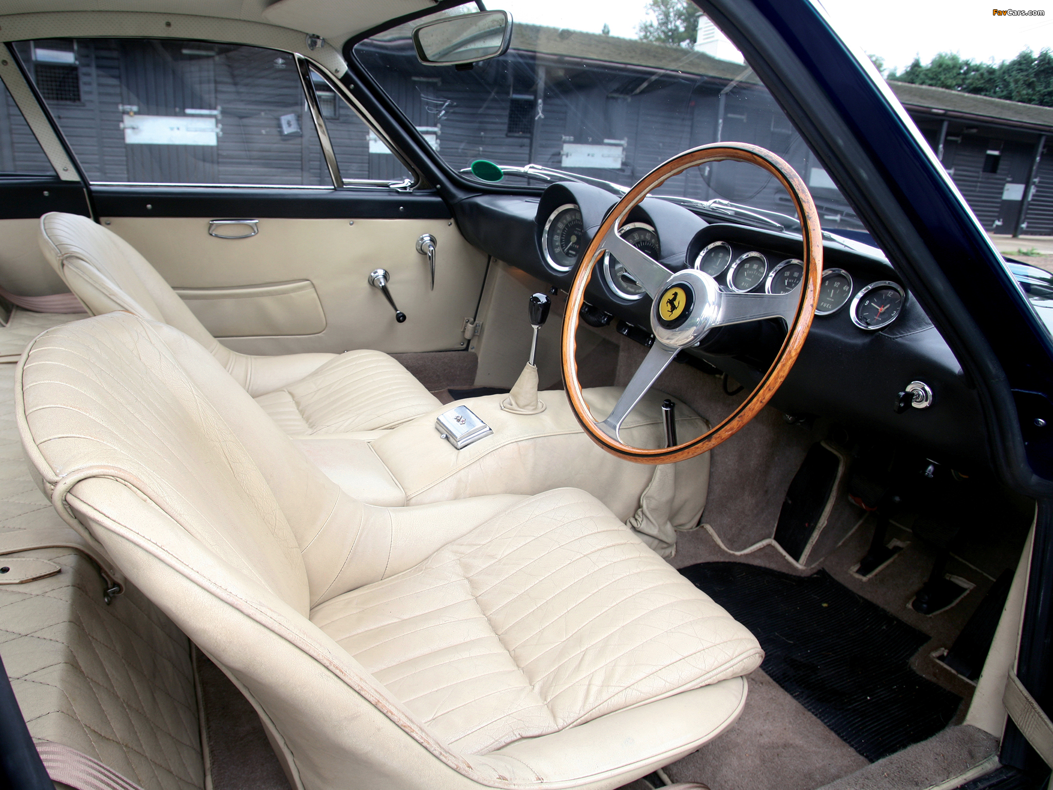 Photos of Ferrari 250 GT Berlinetta Lusso UK-spec 1963–64 (2048 x 1536)