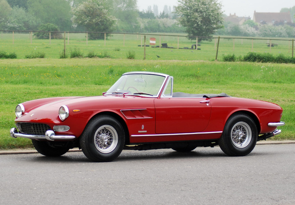 Ferrari 275 GTS UK-spec 1964–66 images