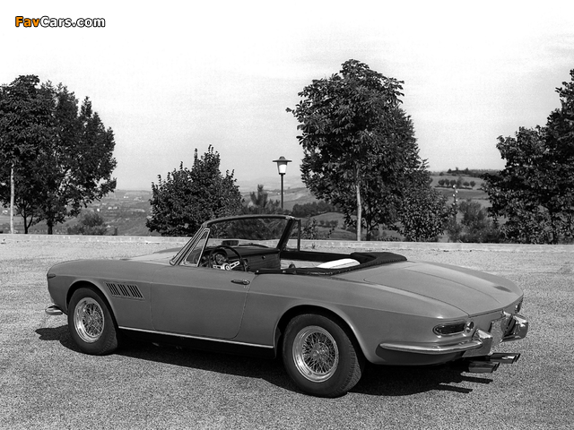 Photos of Ferrari 275 GTS Spider 1964–66 (640 x 480)