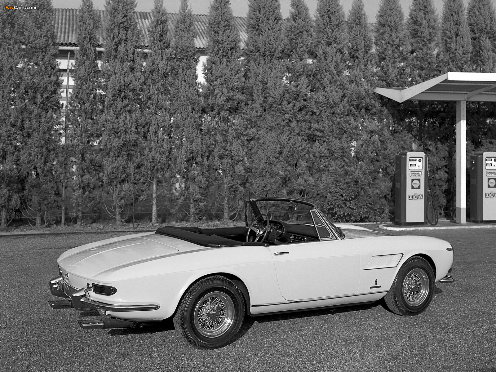 Pictures of Ferrari 275 GTS Spider 1964–66 (1600 x 1200)