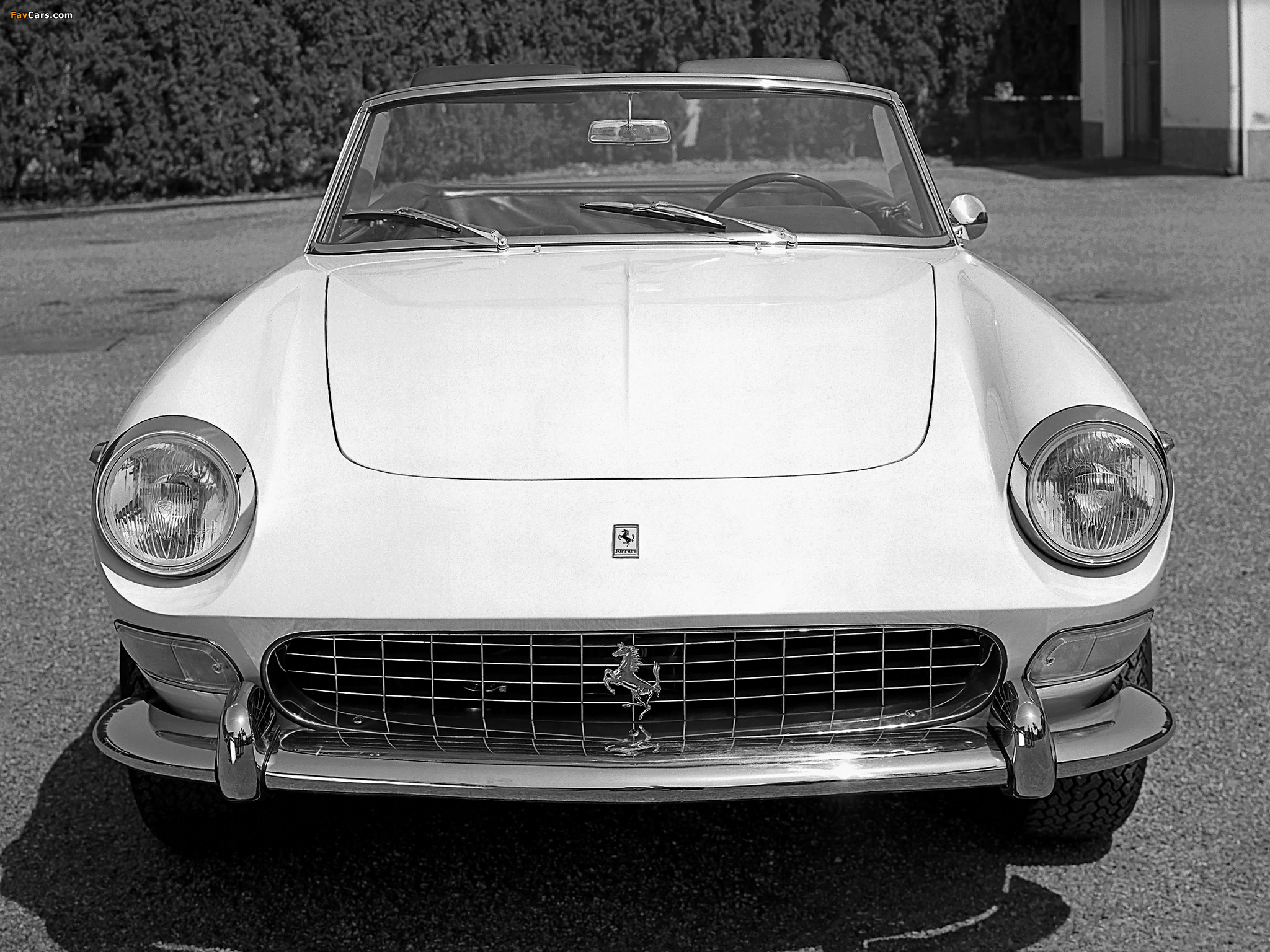 Ferrari 275 GTS Spider 1964–66 wallpapers (2048 x 1536)