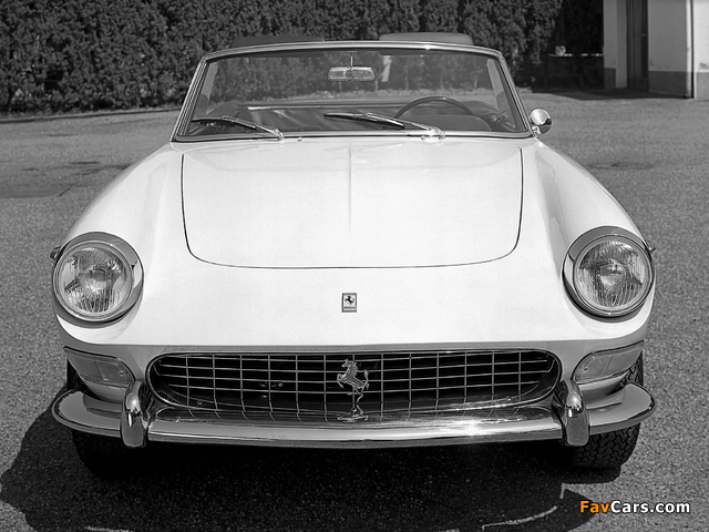 Ferrari 275 GTS Spider 1964–66 wallpapers (640 x 480)