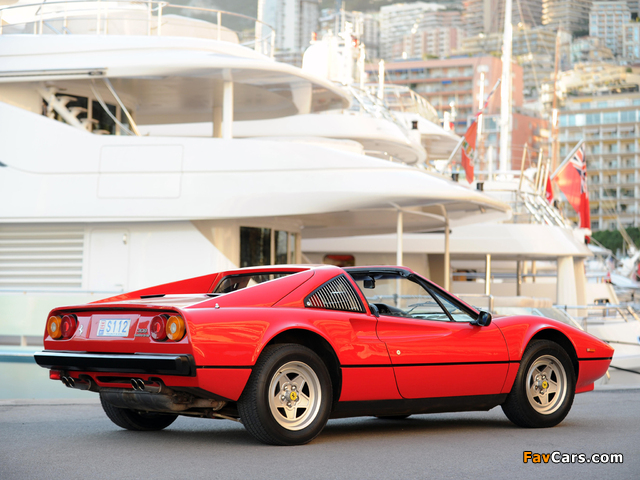 Ferrari 308 GTS Quattrovalvole 1982–85 photos (640 x 480)