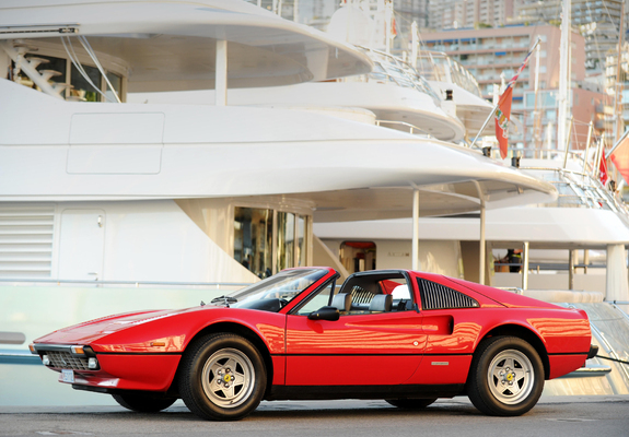 Ferrari 308 GTS Quattrovalvole 1982–85 wallpapers