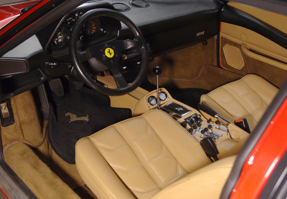 Photos of Ferrari 308 GTS Quattrovalvole 1982–85