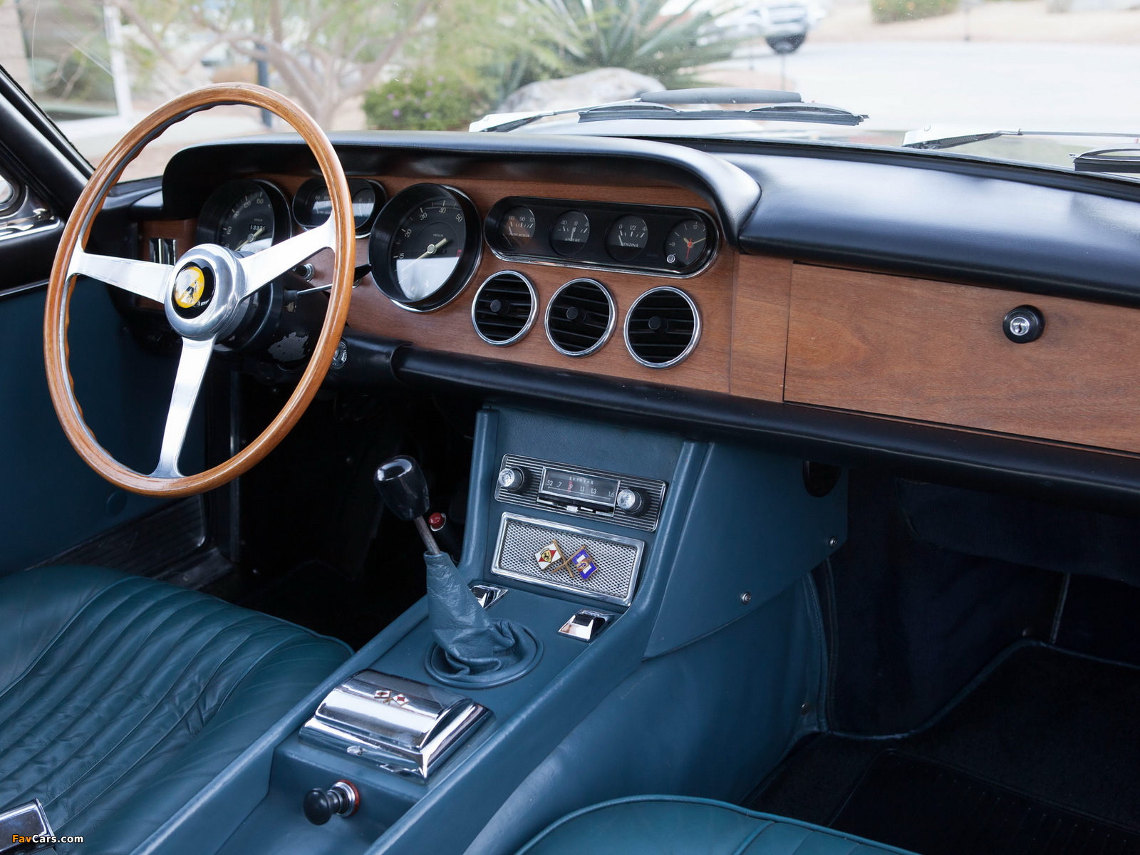 Ferrari 330 GT 2+2 (Series II) 1965–67 pictures (1600 x 1200)