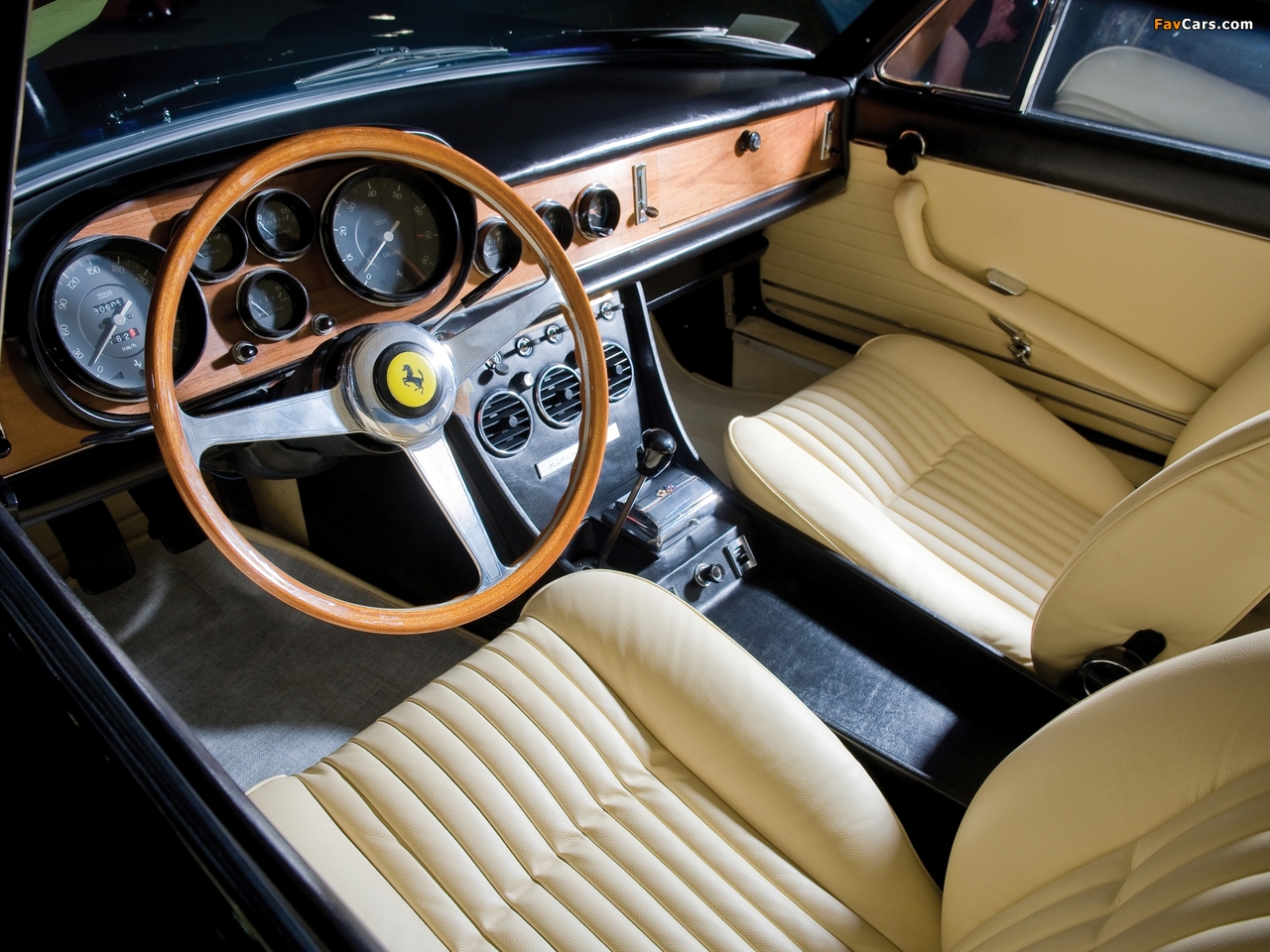 Ferrari 330 GTC 1966–68 photos (1280 x 960)