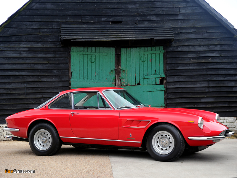 Ferrari 330 GTC 1966–68 wallpapers (800 x 600)