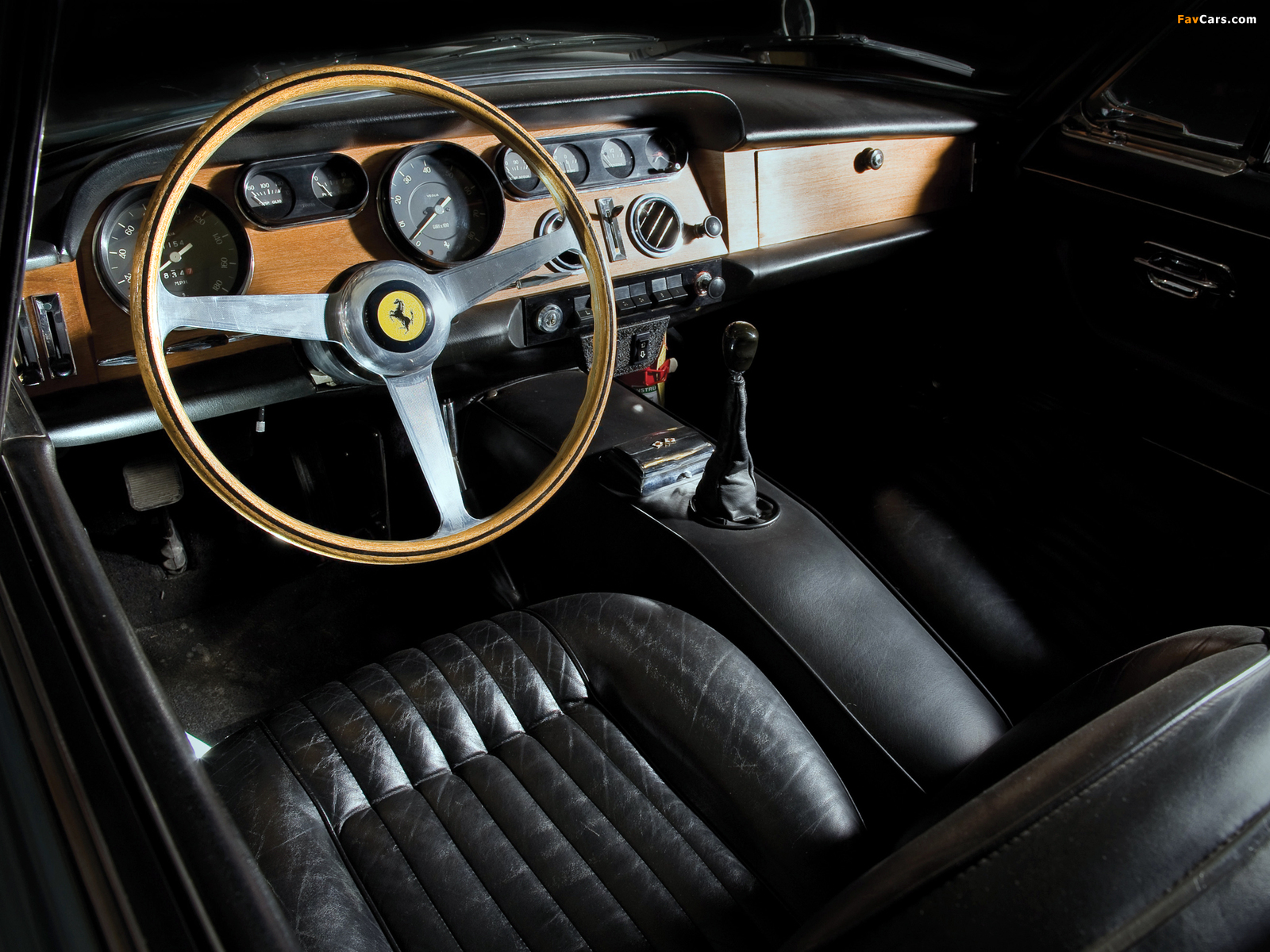 Images of Ferrari 330 GT 2+2 (Series I) 1963–65 (1600 x 1200)