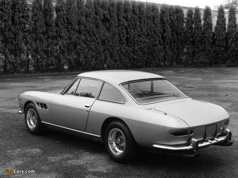Images of Ferrari 330 GT 2+2 (Series II) 1965–67 (800 x 600)