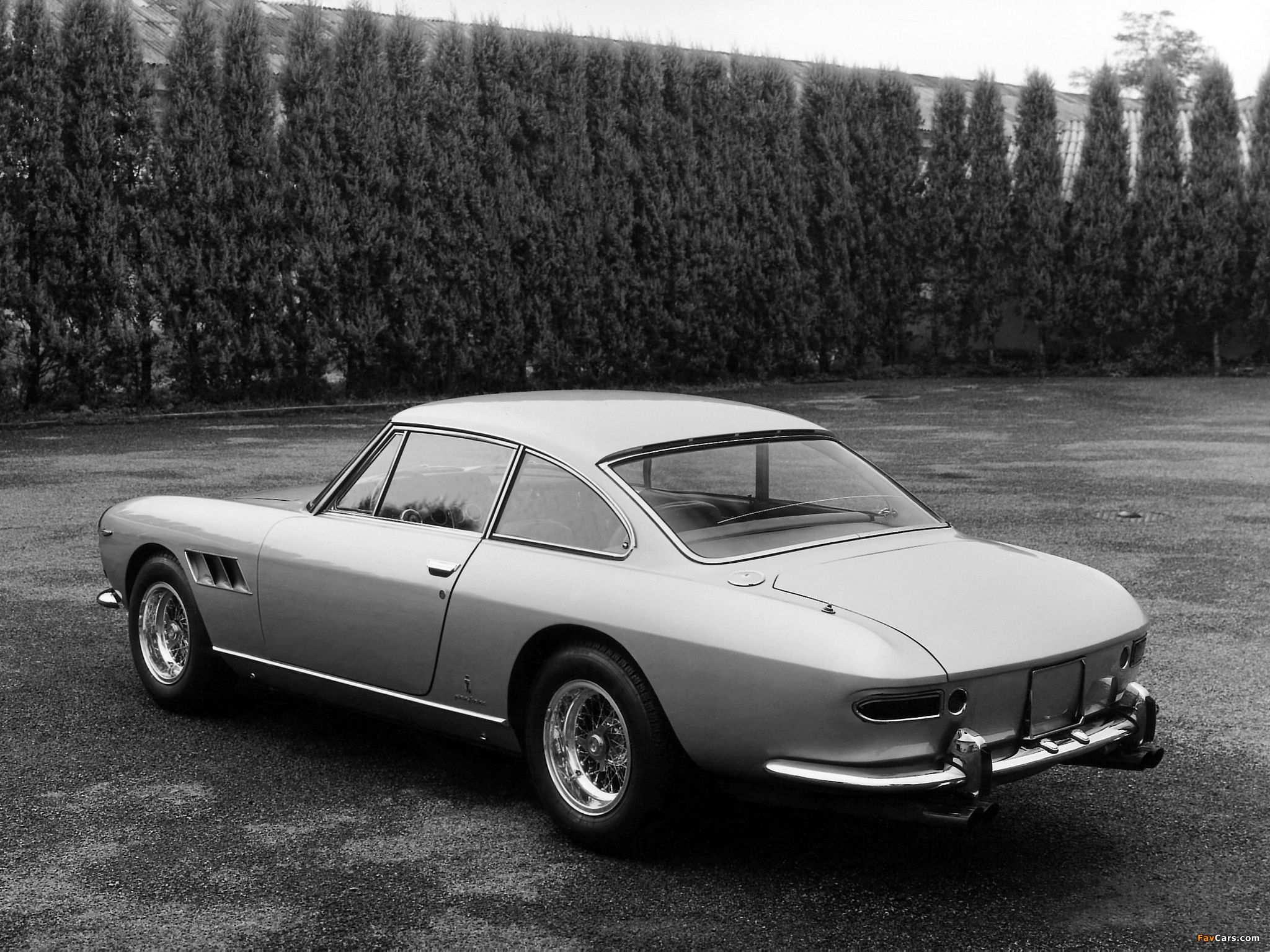 Images of Ferrari 330 GT 2+2 (Series II) 1965–67 (2048 x 1536)