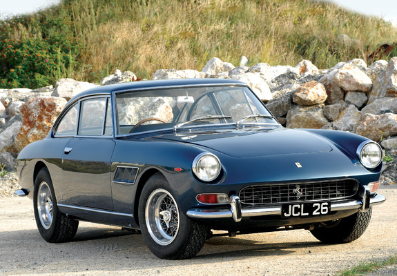 Images of Ferrari 330 GT 2+2 UK-spec (Series II) 1965–67