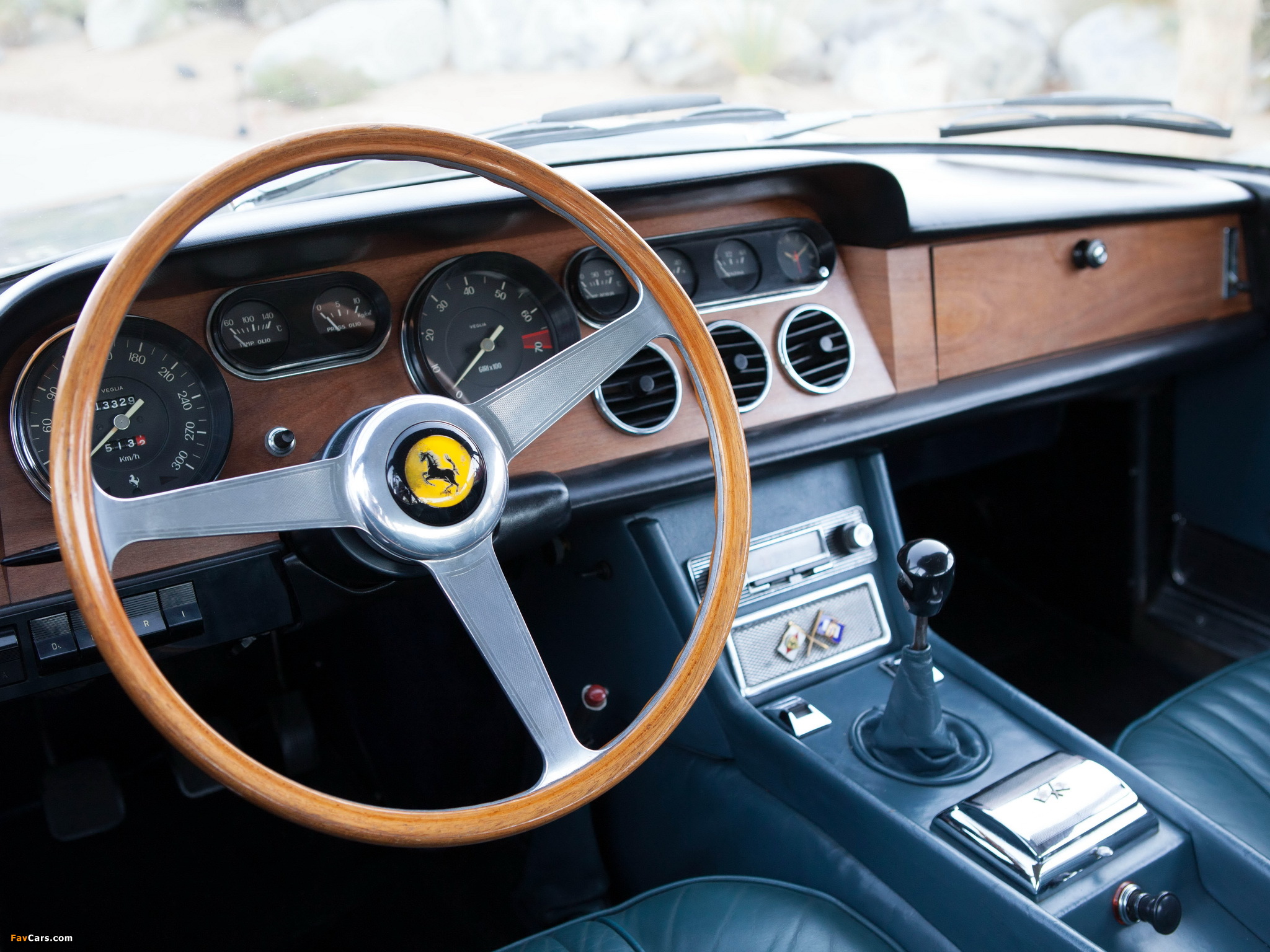 Images of Ferrari 330 GT 2+2 (Series II) 1965–67 (2048 x 1536)