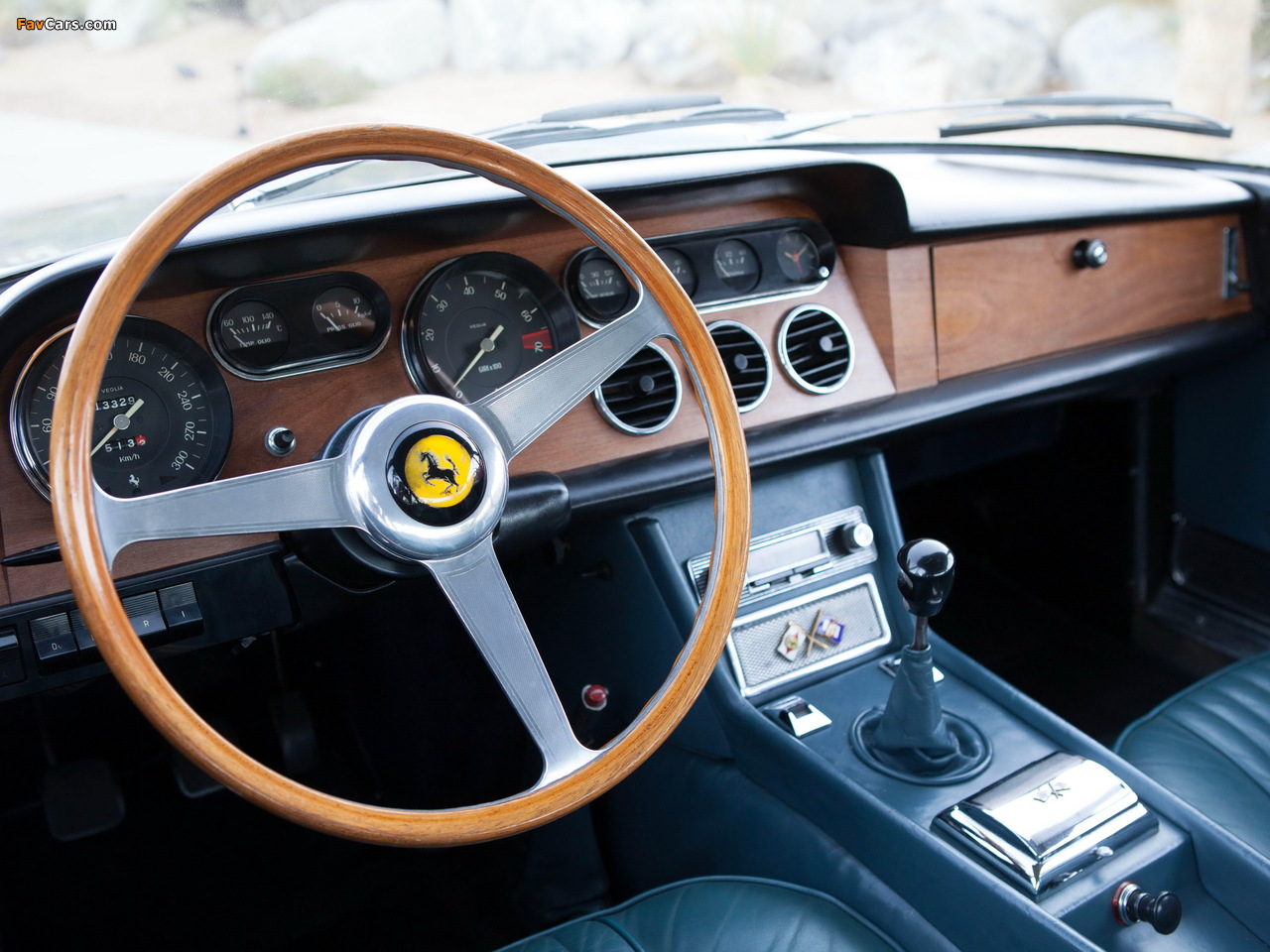 Images of Ferrari 330 GT 2+2 (Series II) 1965–67 (1280 x 960)