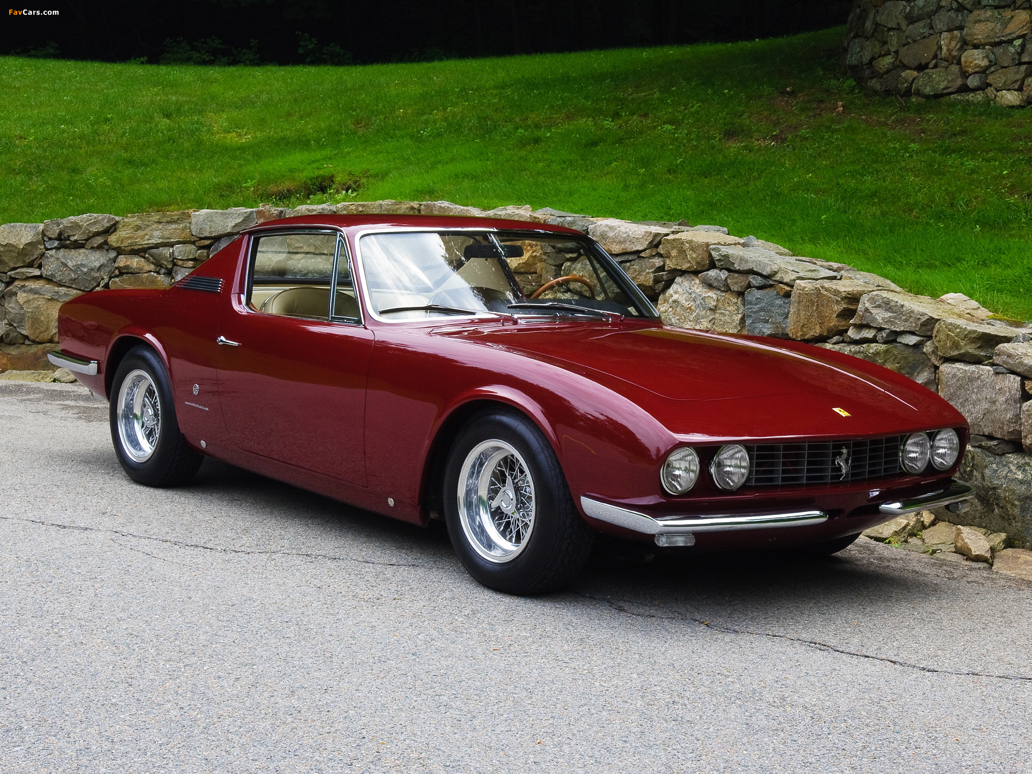Images of Ferrari 330 GT Coupe 1967 (2048 x 1536)