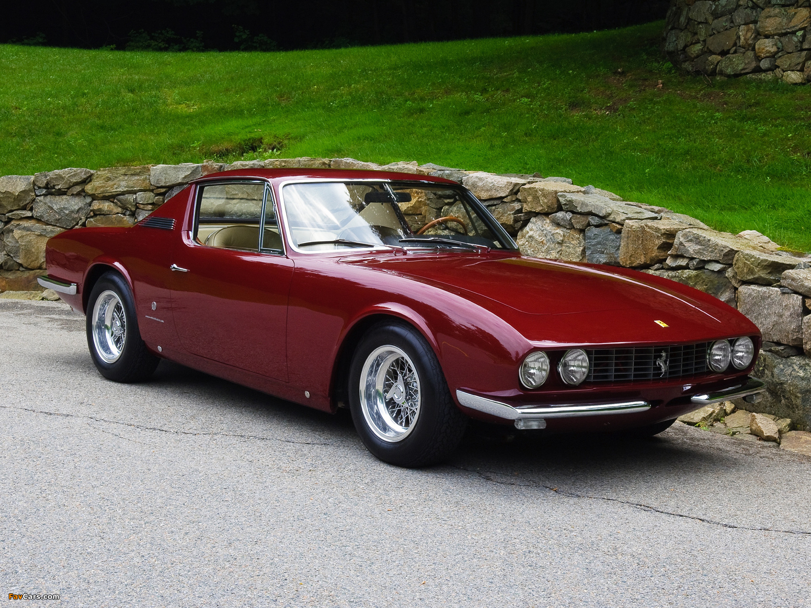 Images of Ferrari 330 GT Coupe 1967 (1600 x 1200)