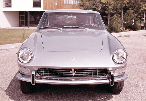 Photos of Ferrari 330 GT 2+2 (Series II) 1965–67