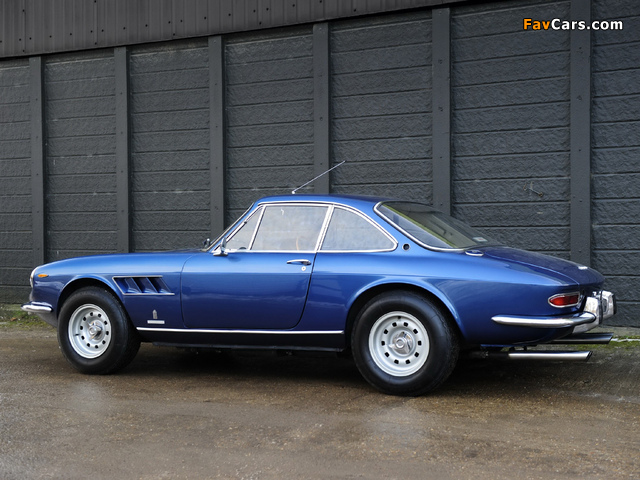 Photos of Ferrari 330 GTC UK-spec 1966–68 (640 x 480)