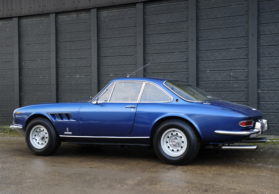 Photos of Ferrari 330 GTC UK-spec 1966–68