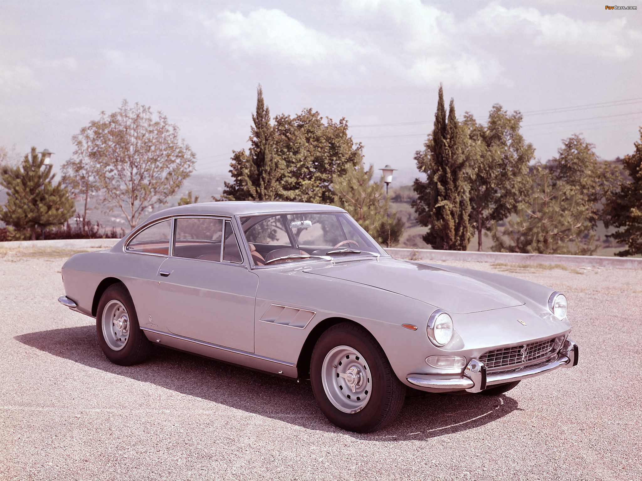 Pictures of Ferrari 330 GT 2+2 (Series II) 1965–67 (2048 x 1536)