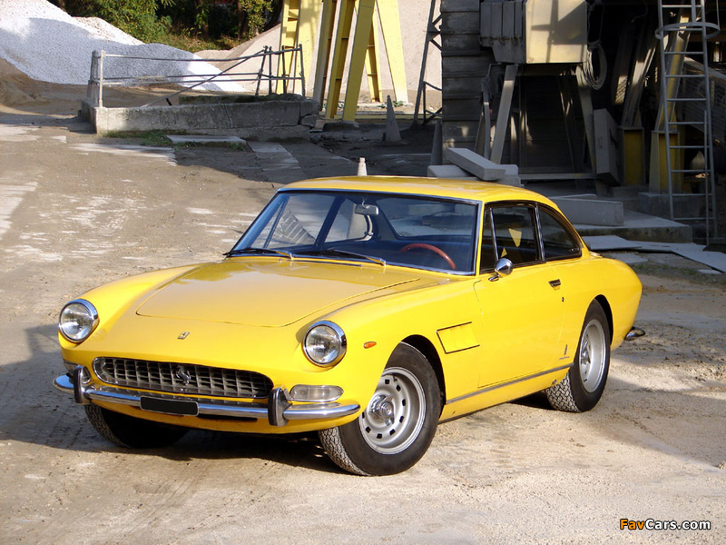 Pictures of Ferrari 330 GT 2+2 (Series II) 1965–67 (800 x 600)