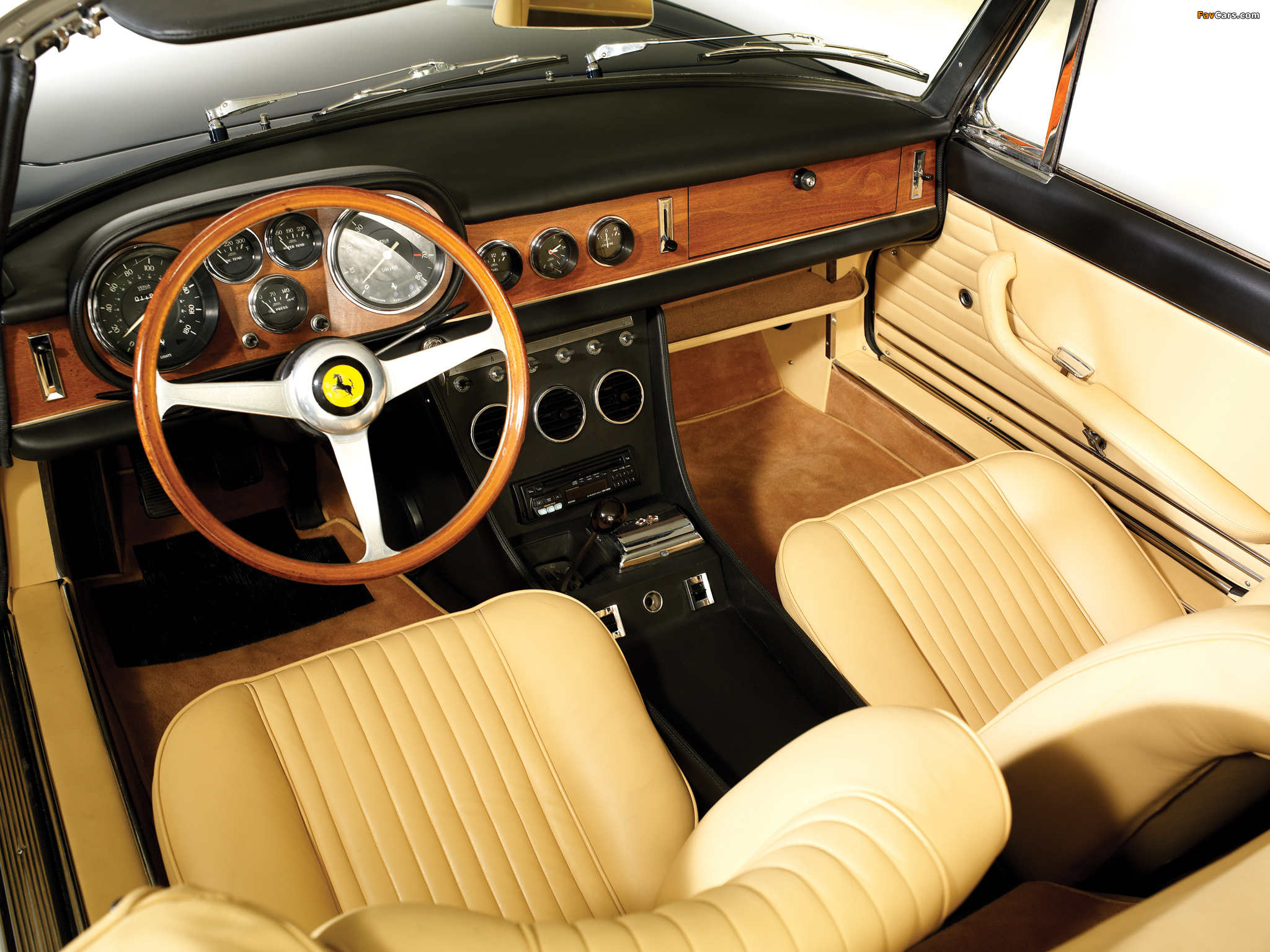 Ferrari 330 GTS 1967–68 wallpapers (2048 x 1536)
