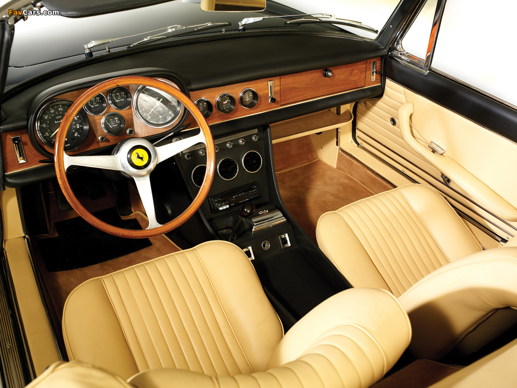 Ferrari 330 GTS 1967–68 wallpapers (1024 x 768)