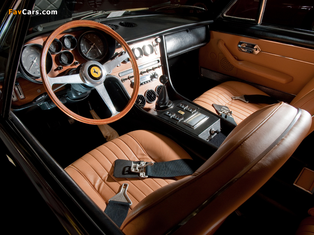 Ferrari 365 GT 2+2 1968–70 images (640 x 480)