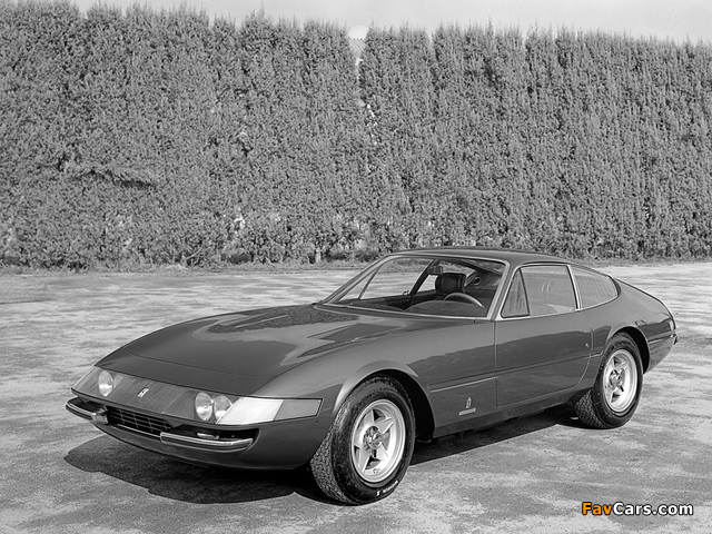 Ferrari 365 GTB/4 Daytona 1968–74 images (640 x 480)