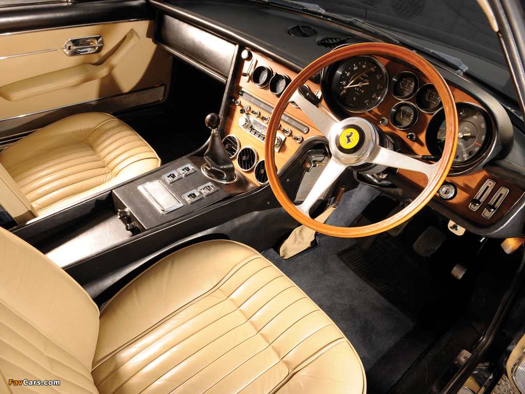 Ferrari 365 GT 2+2 1968–70 images (1024 x 768)