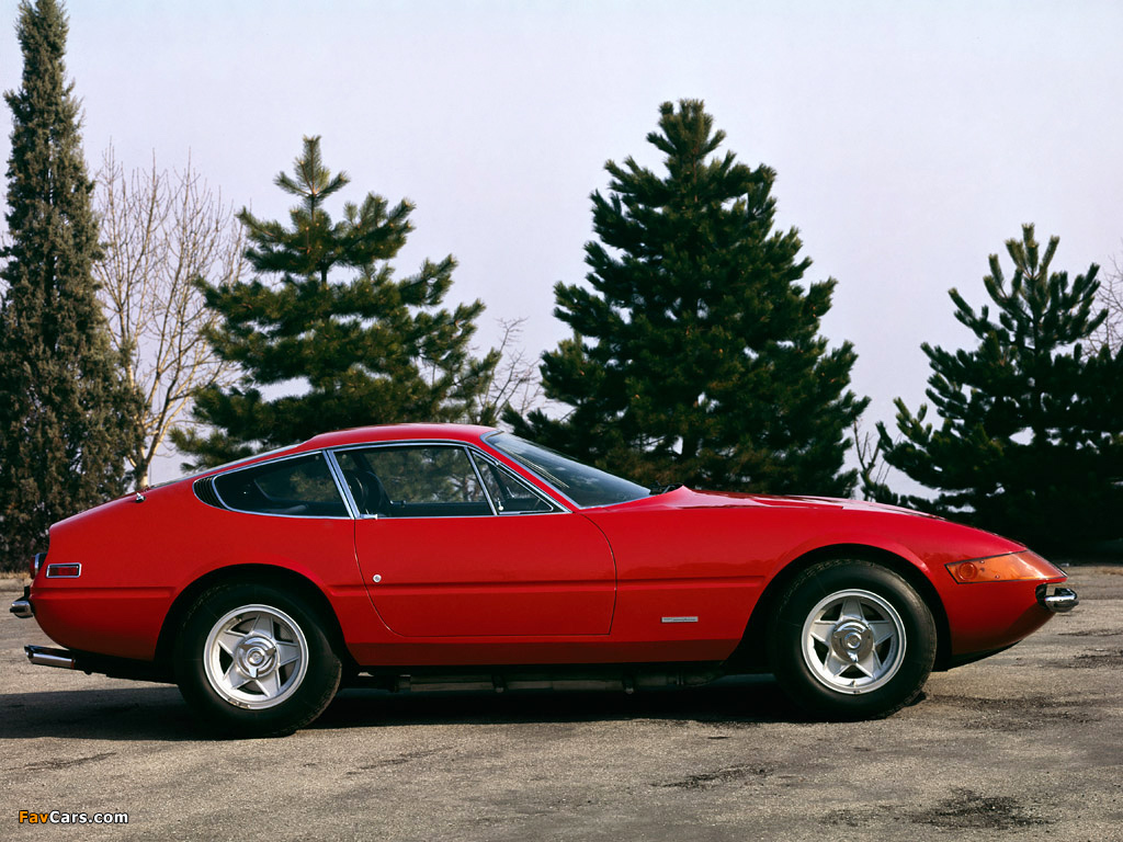 Ferrari 365 GTB/4 Daytona 1968–74 photos (1024 x 768)