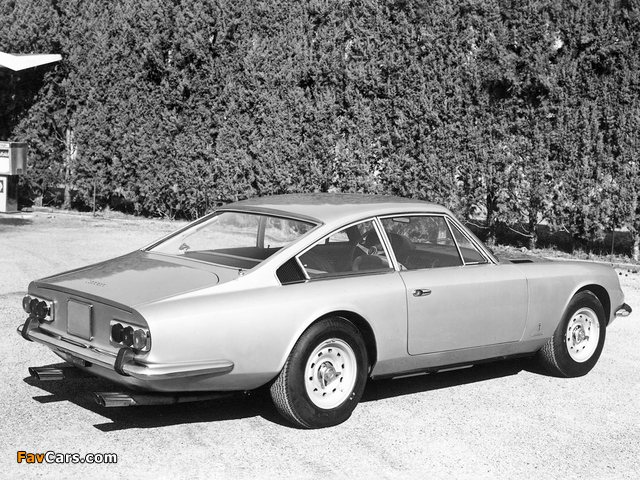 Ferrari 365 GT 2+2 1968–70 photos (640 x 480)