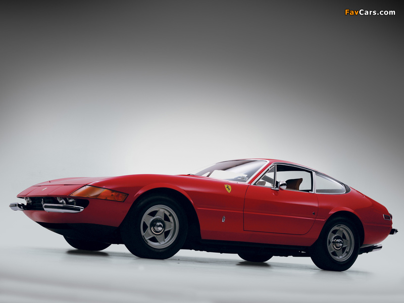 Ferrari 365 GTB/4 Daytona 1968–74 pictures (800 x 600)