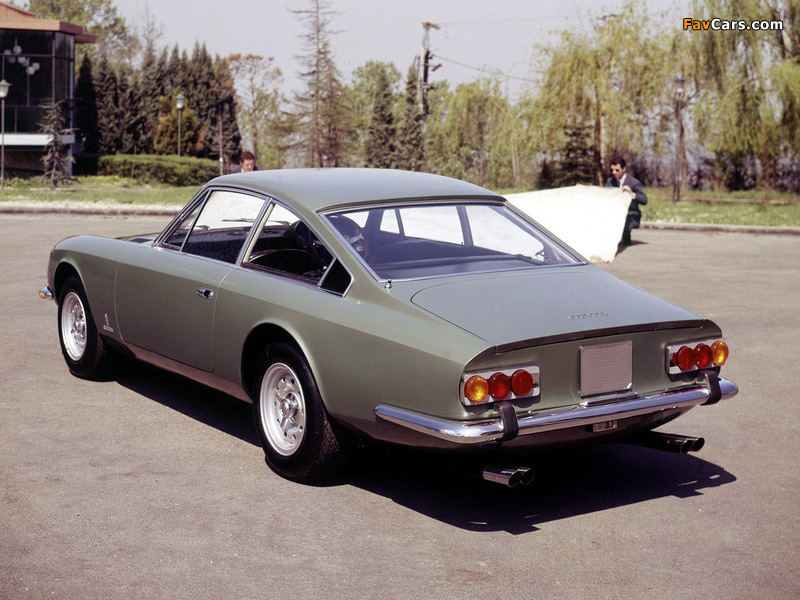 Ferrari 365 GT 2+2 1968–70 wallpapers (800 x 600)