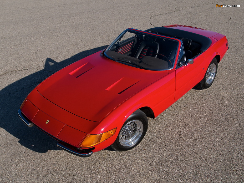 Ferrari 365 GTS/4 Daytona Spider 1970–74 images (1024 x 768)
