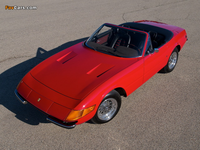 Ferrari 365 GTS/4 Daytona Spider 1970–74 images (640 x 480)